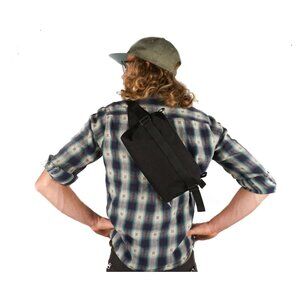 Road Runner Lil Guy Fanny Pack: 1.6L - Black